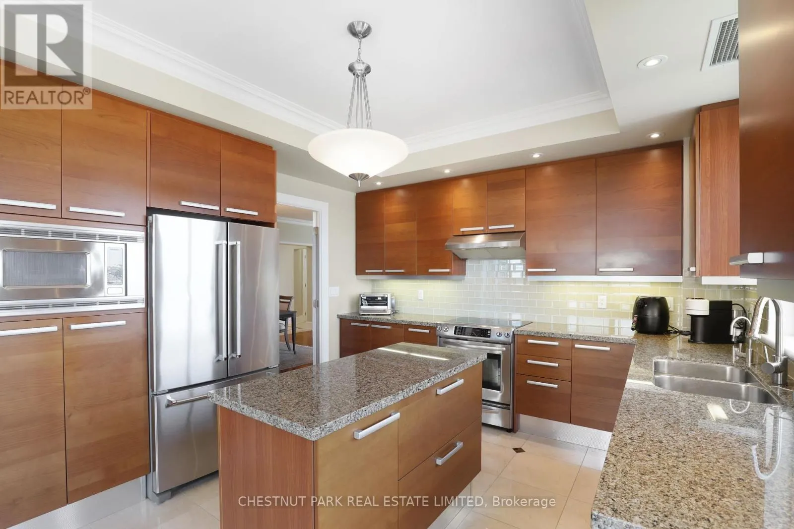 1403 - 660 SHEPPARD AVENUE E