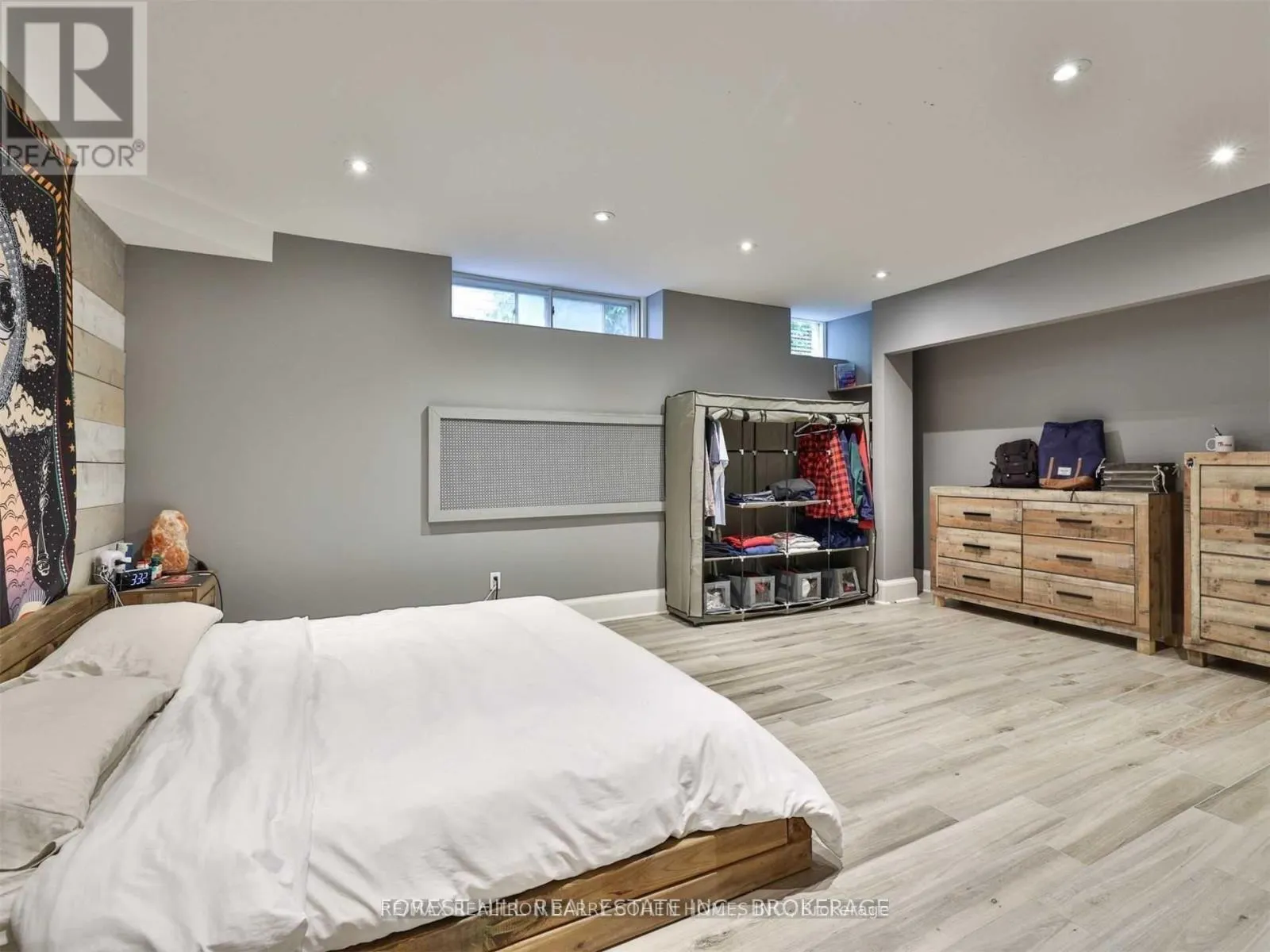 216 DUNVEGAN ROAD