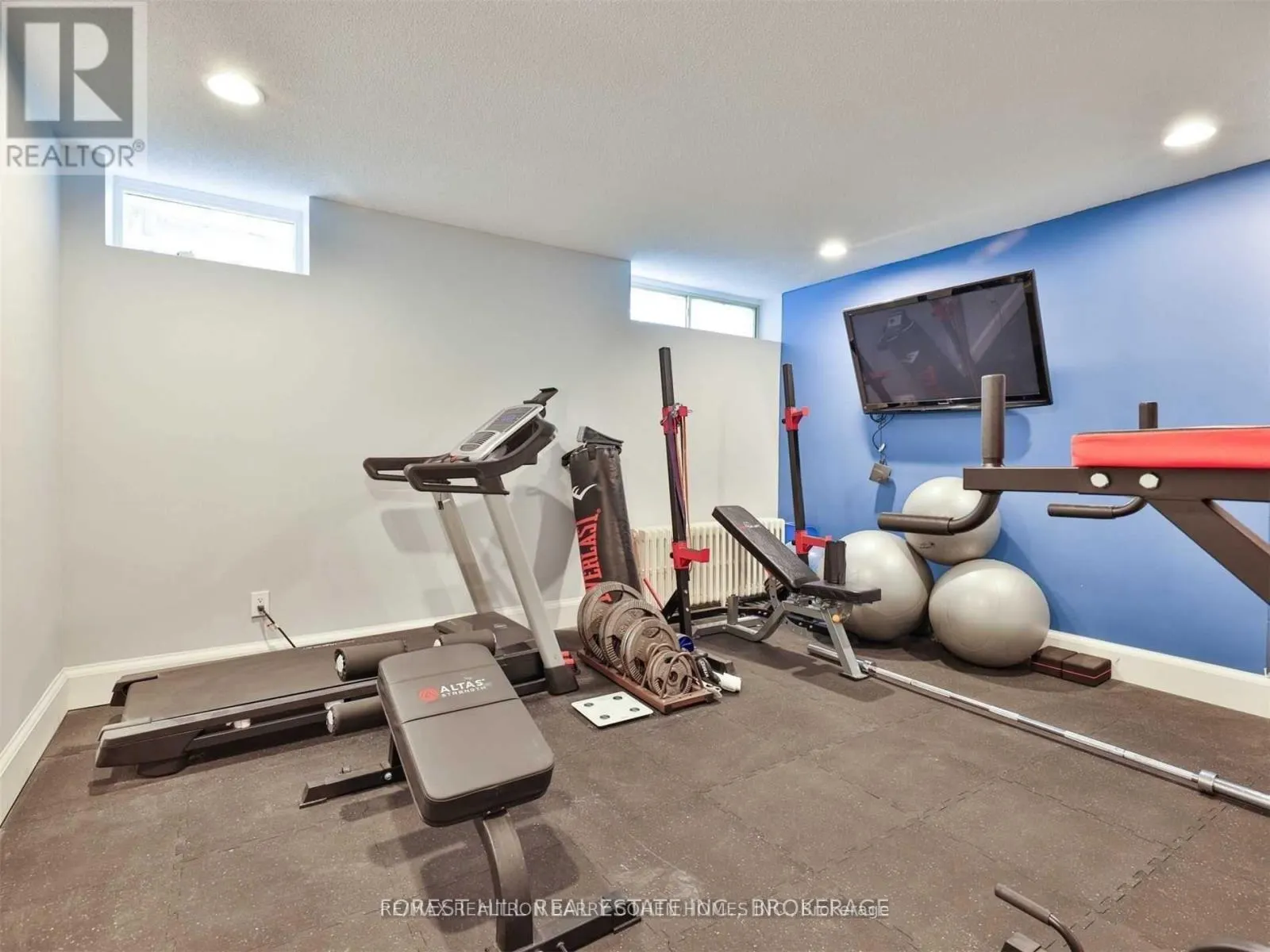216 DUNVEGAN ROAD