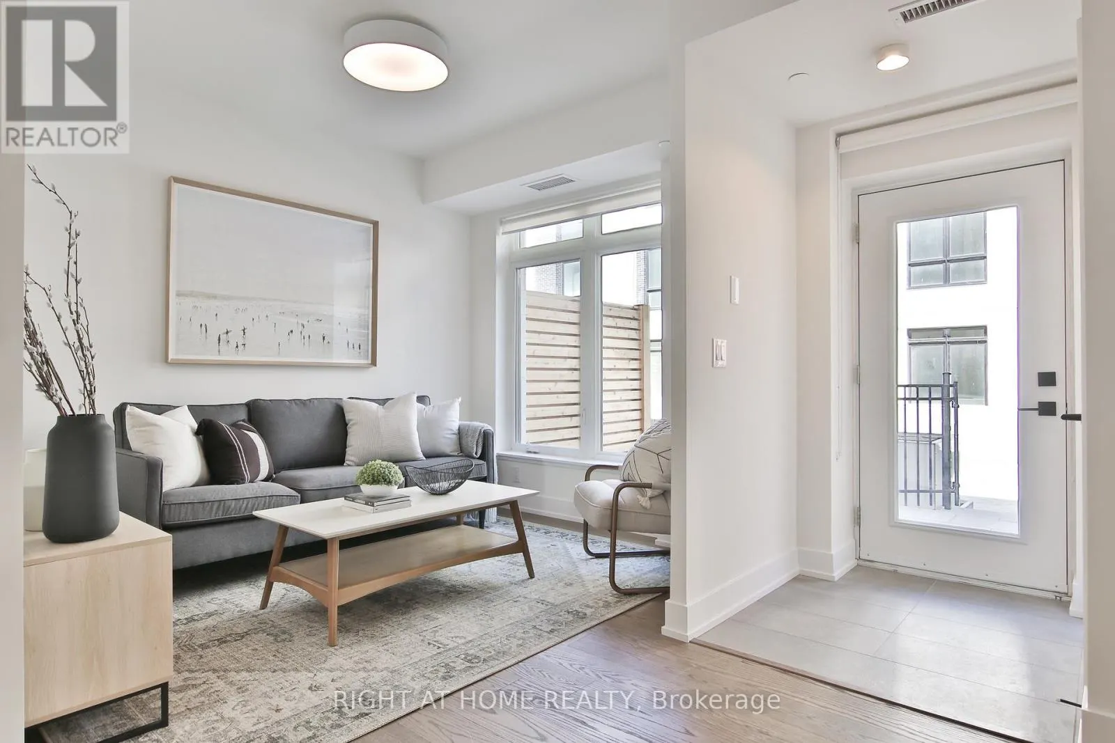 09 - 55 NICHOLAS AVENUE