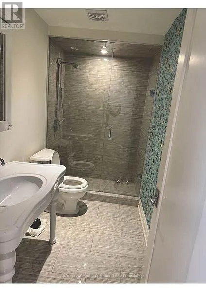2ND FLOOR - 1929 AVENUE ROAD
