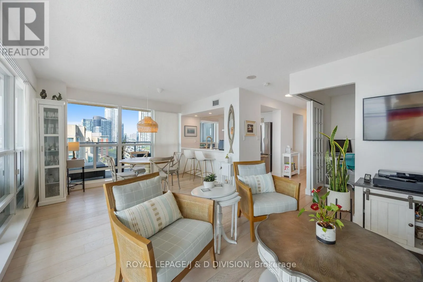 1203 - 410 QUEENS QUAY W