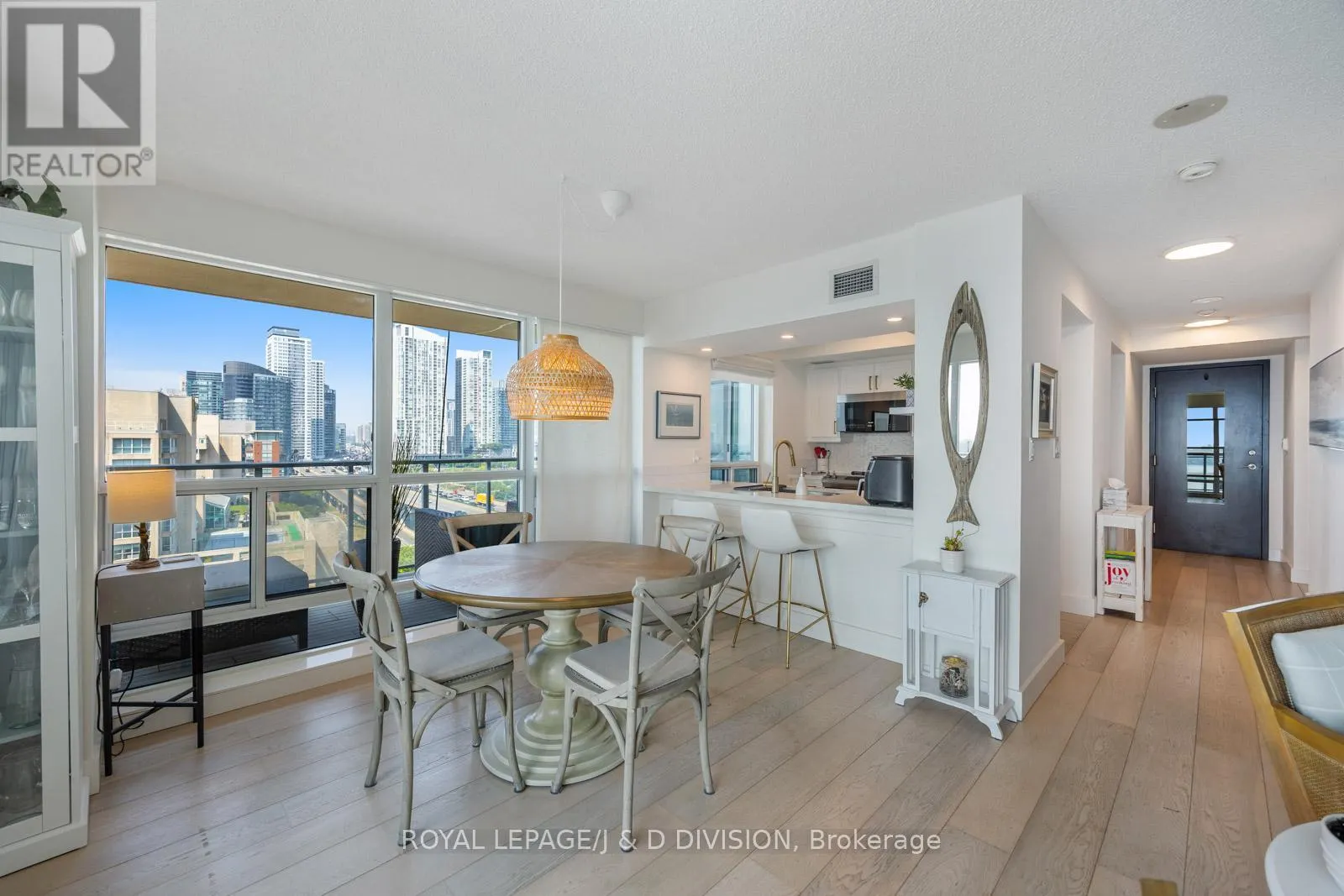 1203 - 410 QUEENS QUAY W