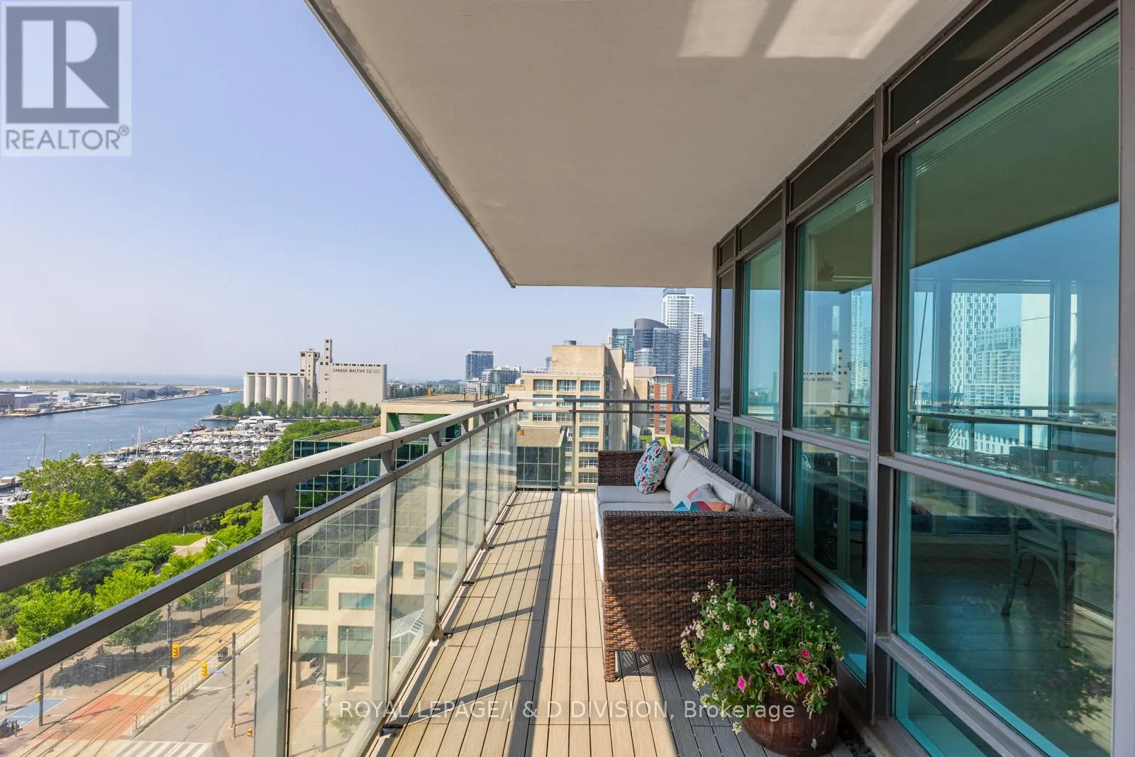 1203 - 410 QUEENS QUAY W