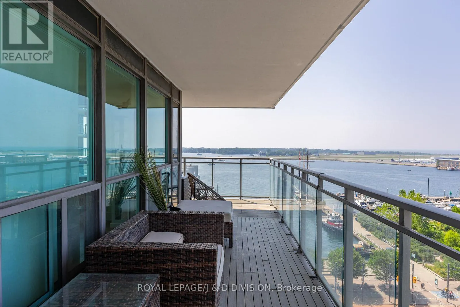 1203 - 410 QUEENS QUAY W