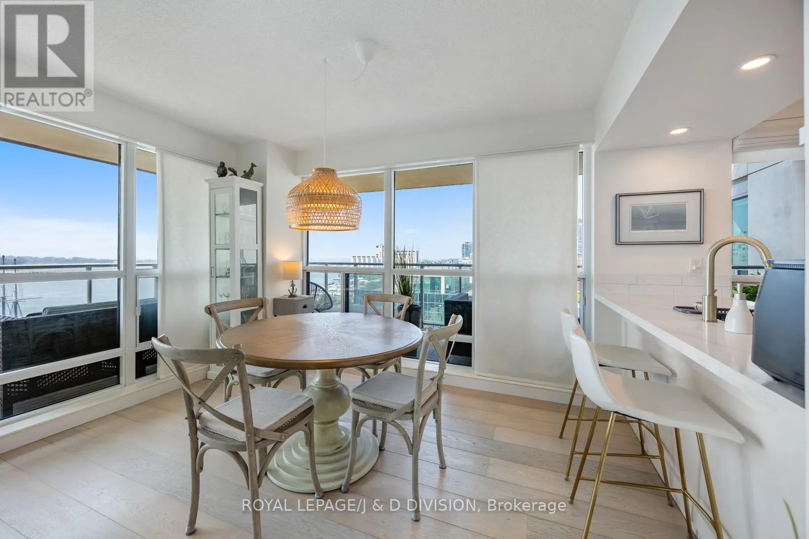 1203 - 410 QUEENS QUAY W