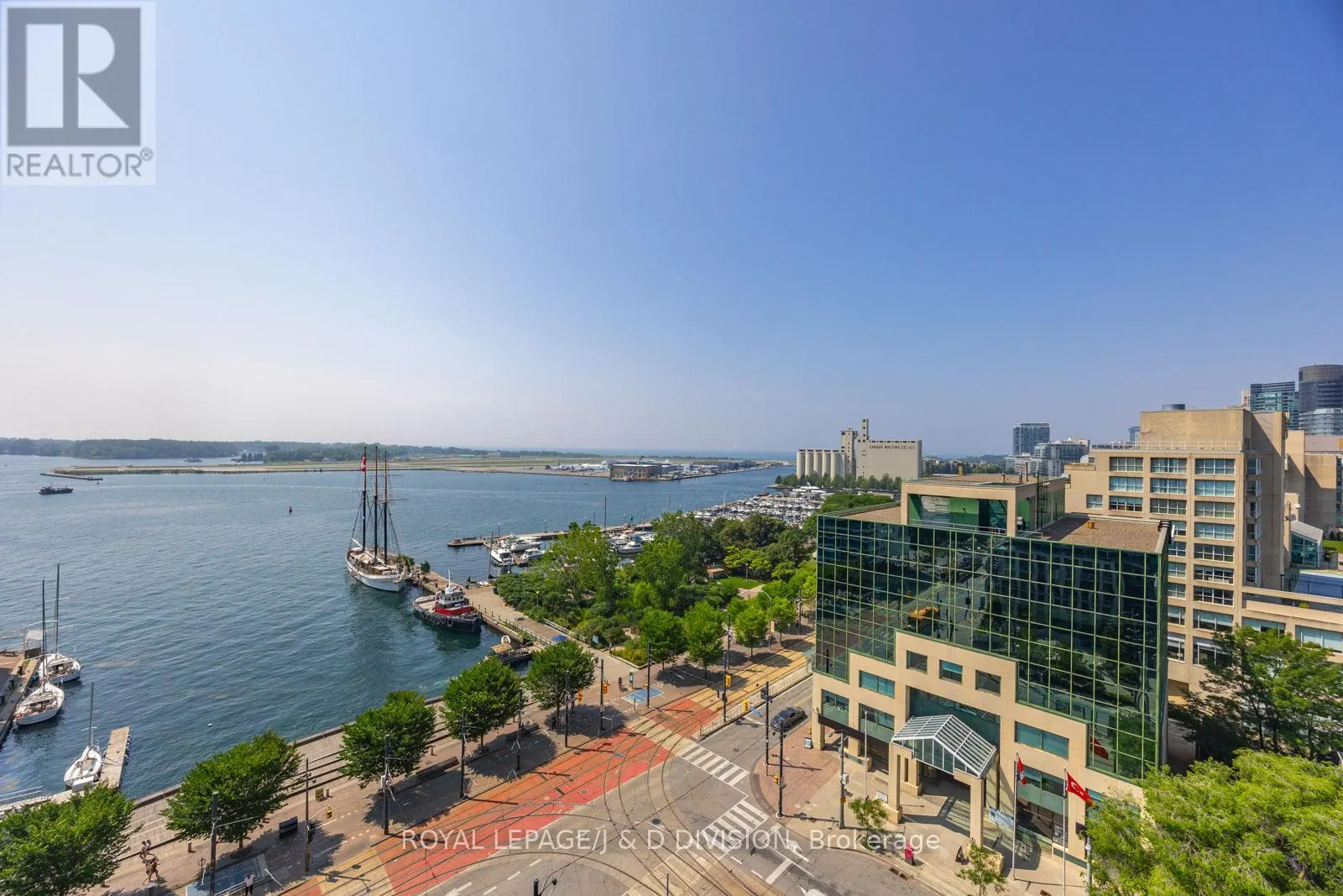 1203 - 410 QUEENS QUAY W