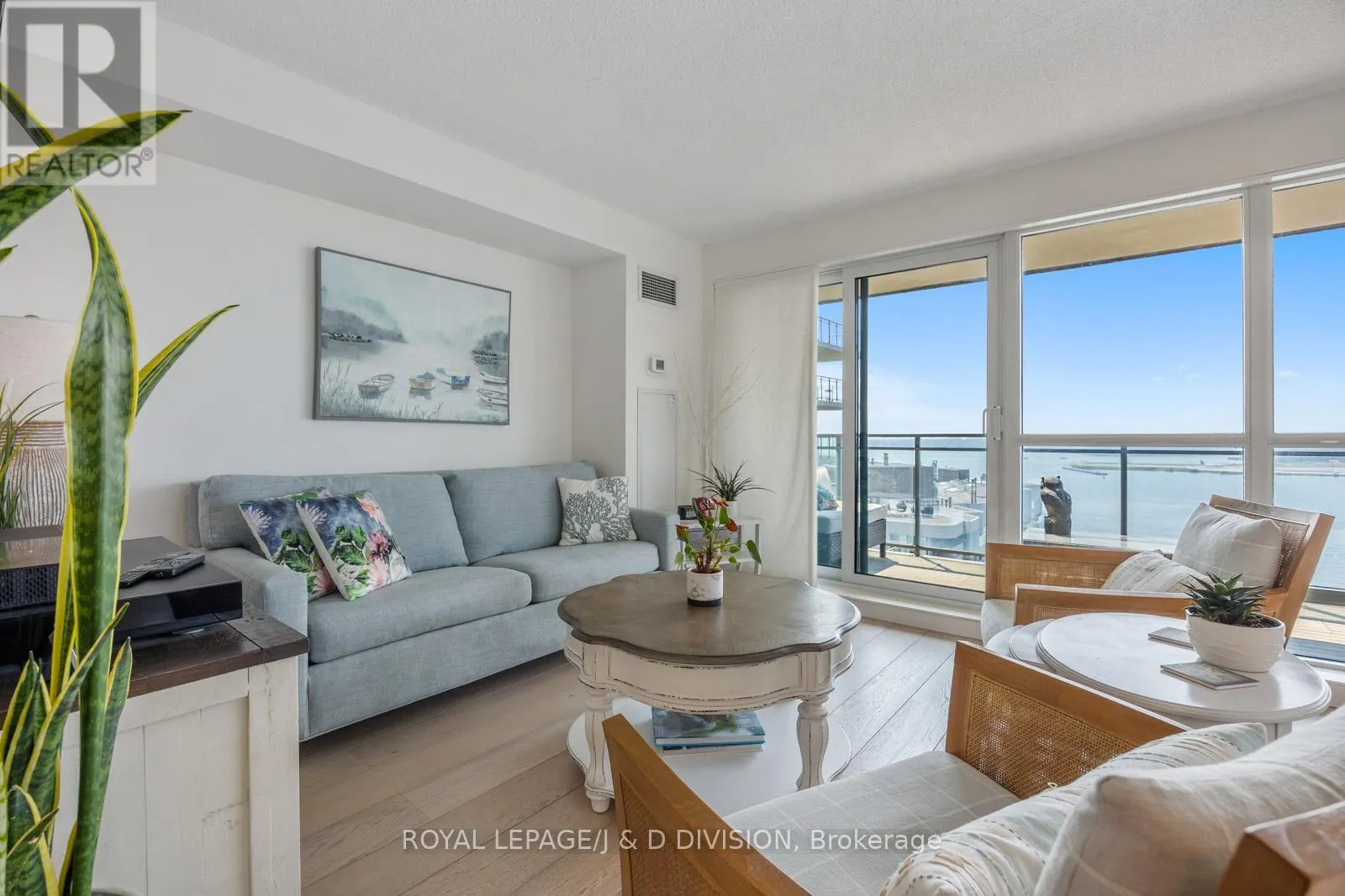1203 - 410 QUEENS QUAY W