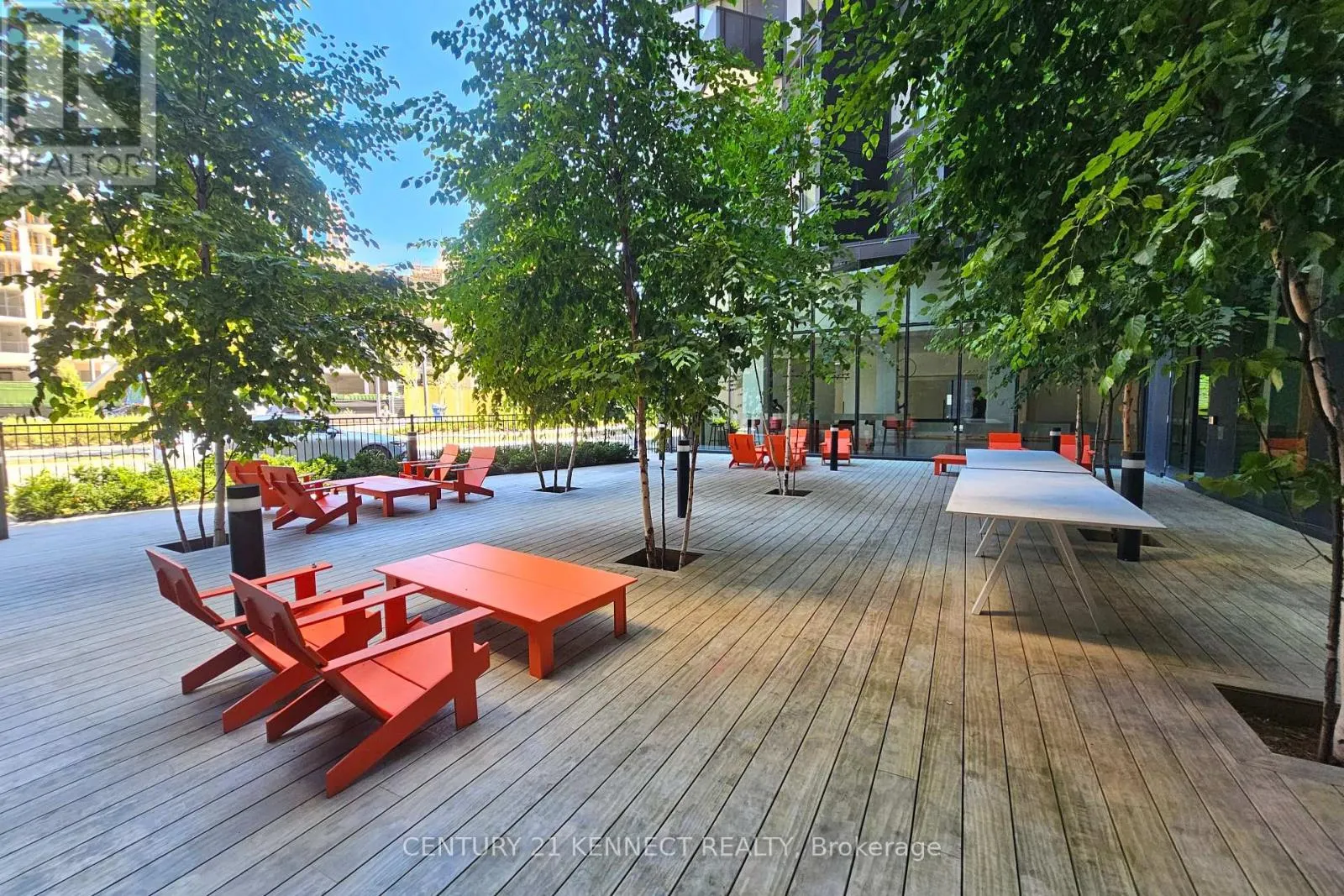 316 - 30 TRETTI WAY