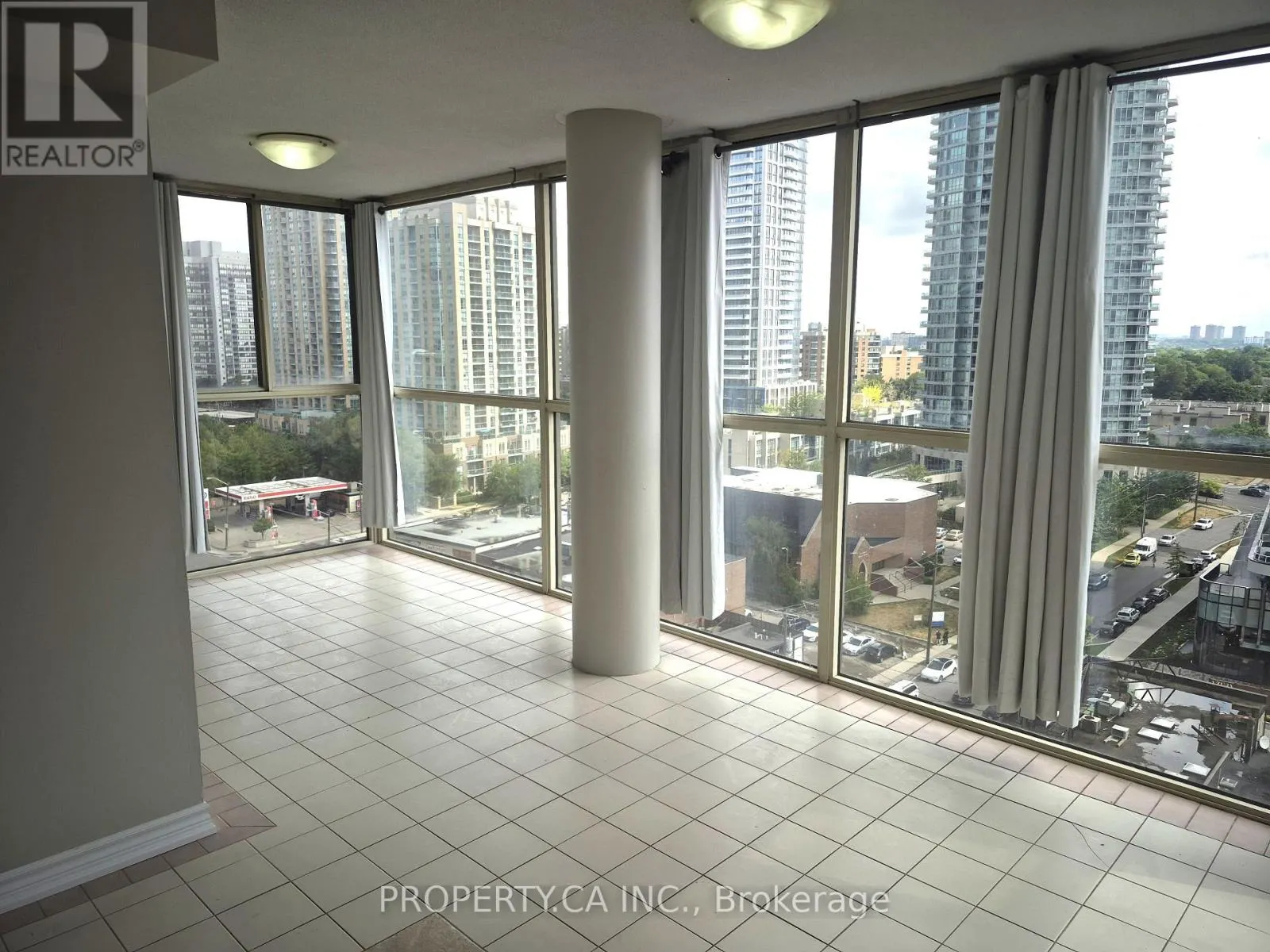 1206 - 5460 YONGE STREET