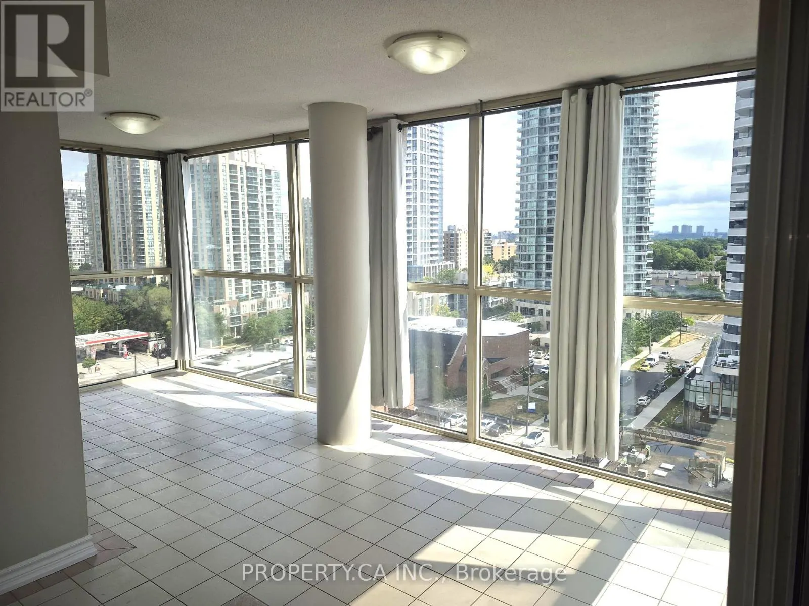 1206 - 5460 YONGE STREET