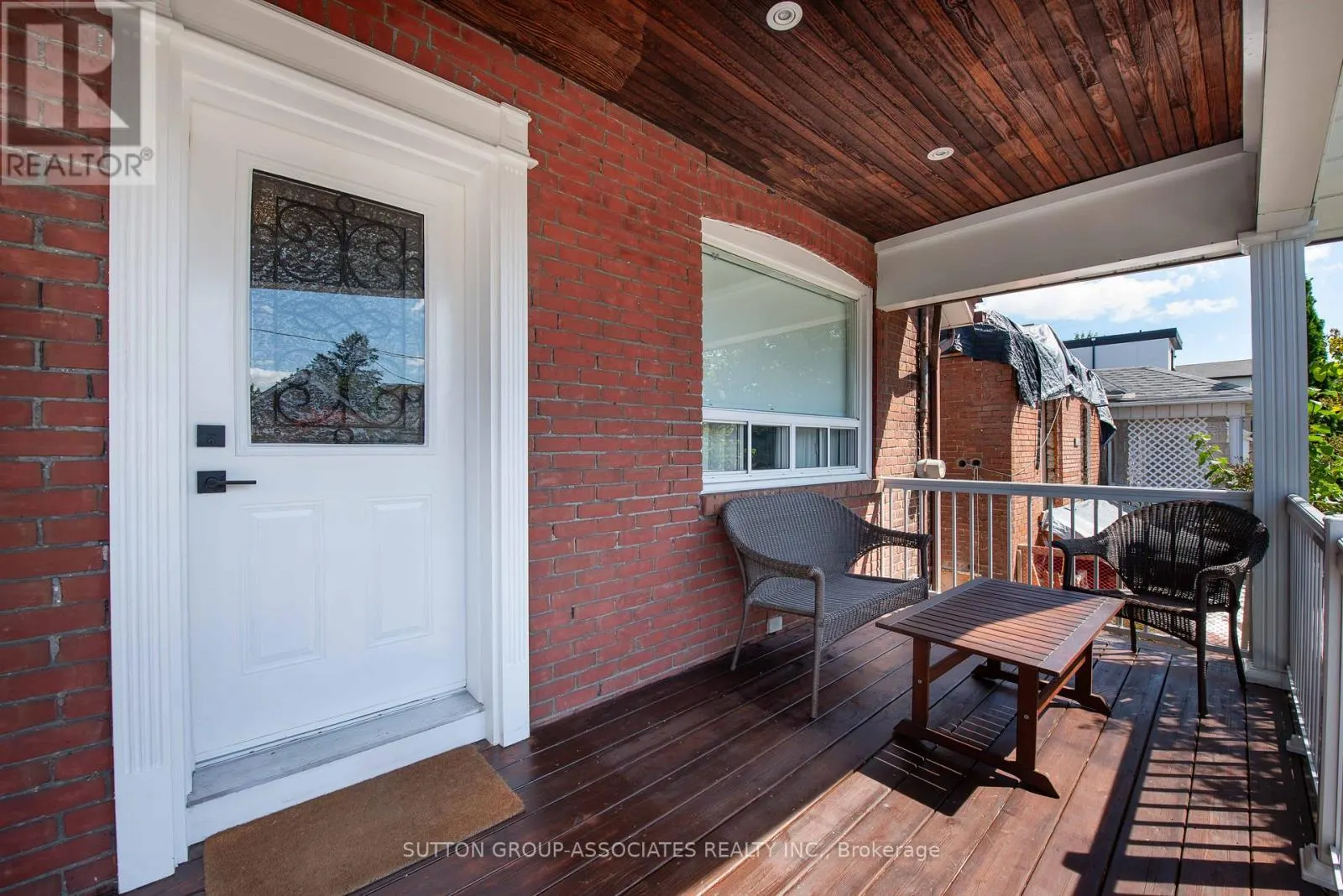 275 ROBINA AVENUE