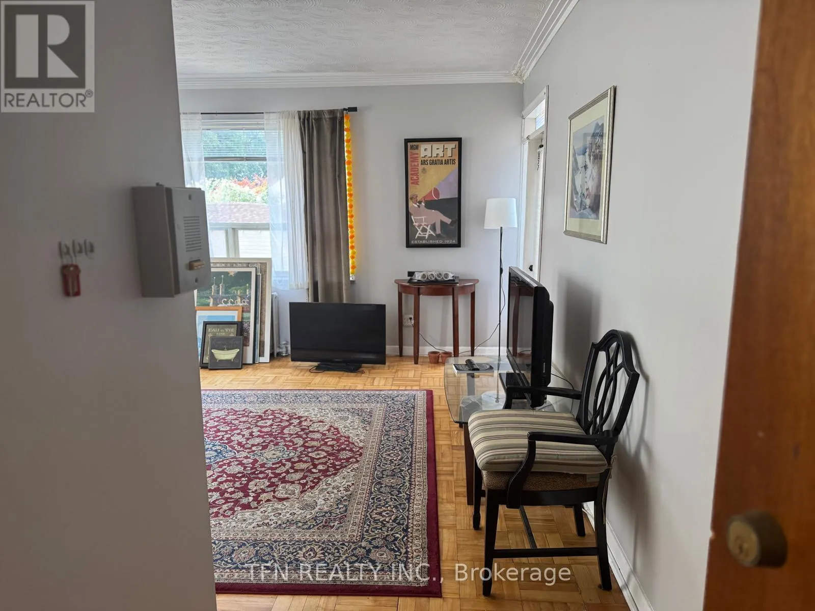 102 - 1112 AVENUE ROAD