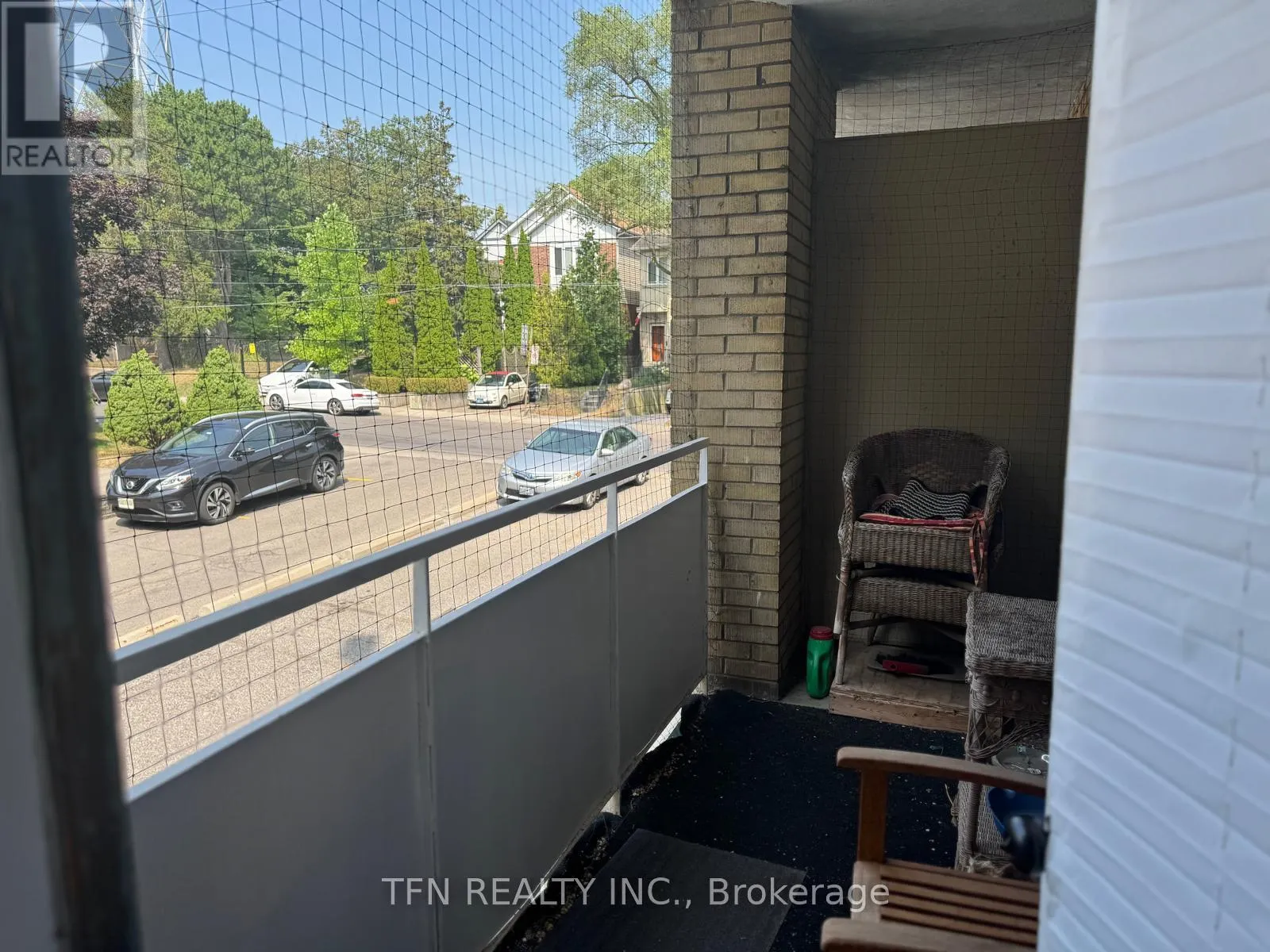 102 - 1112 AVENUE ROAD