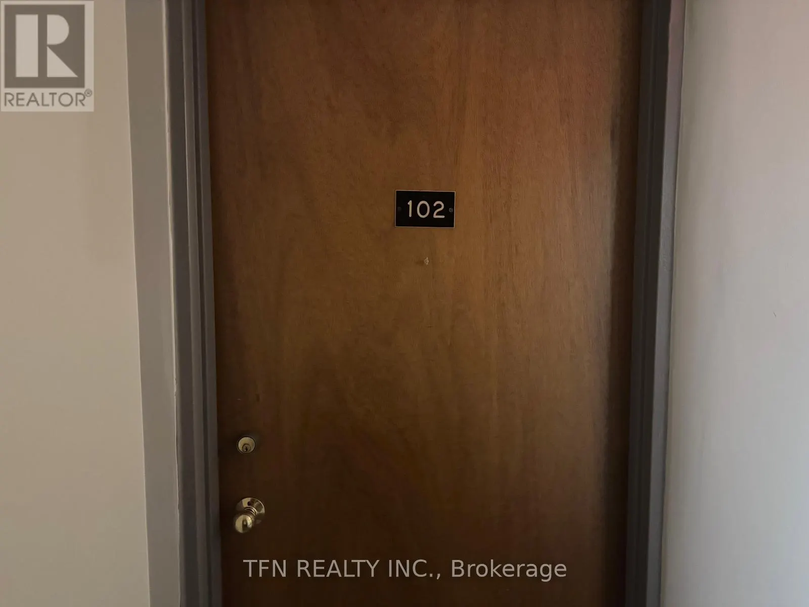 102 - 1112 AVENUE ROAD