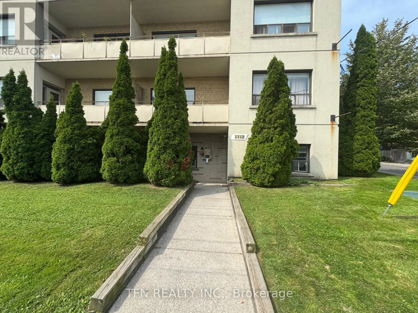 102 - 1112 AVENUE ROAD