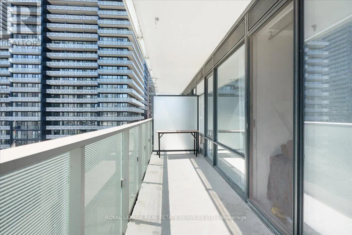 911 - 501 YONGE STREET
