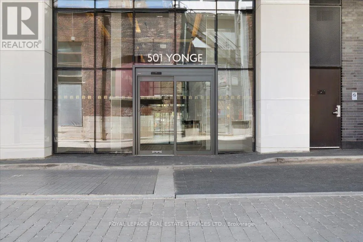 911 - 501 YONGE STREET