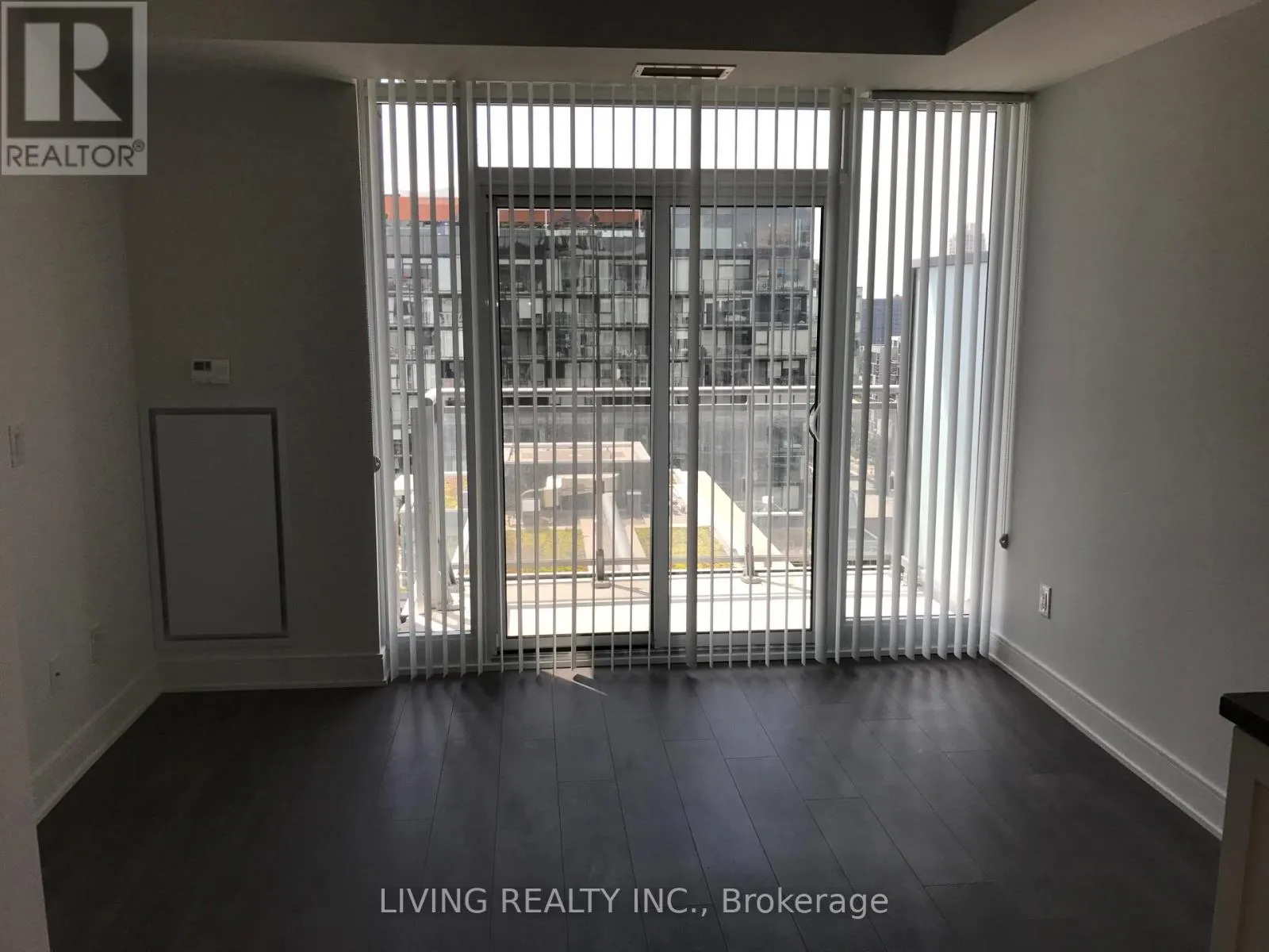 1826 - 525 ADELAIDE STREET W