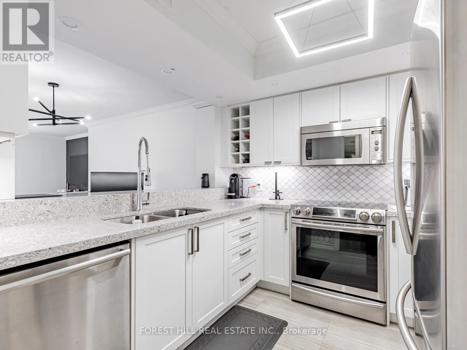 509 - 1177 YONGE STREET