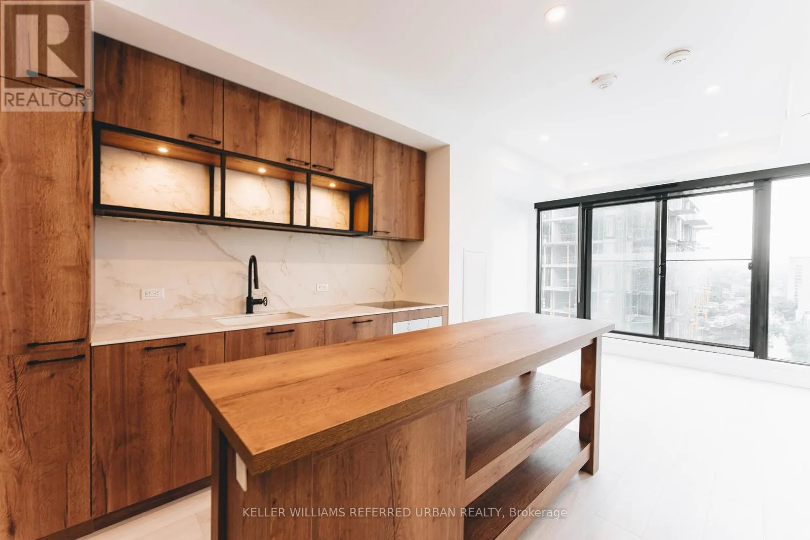 1013 - 505 RICHMOND STREET W