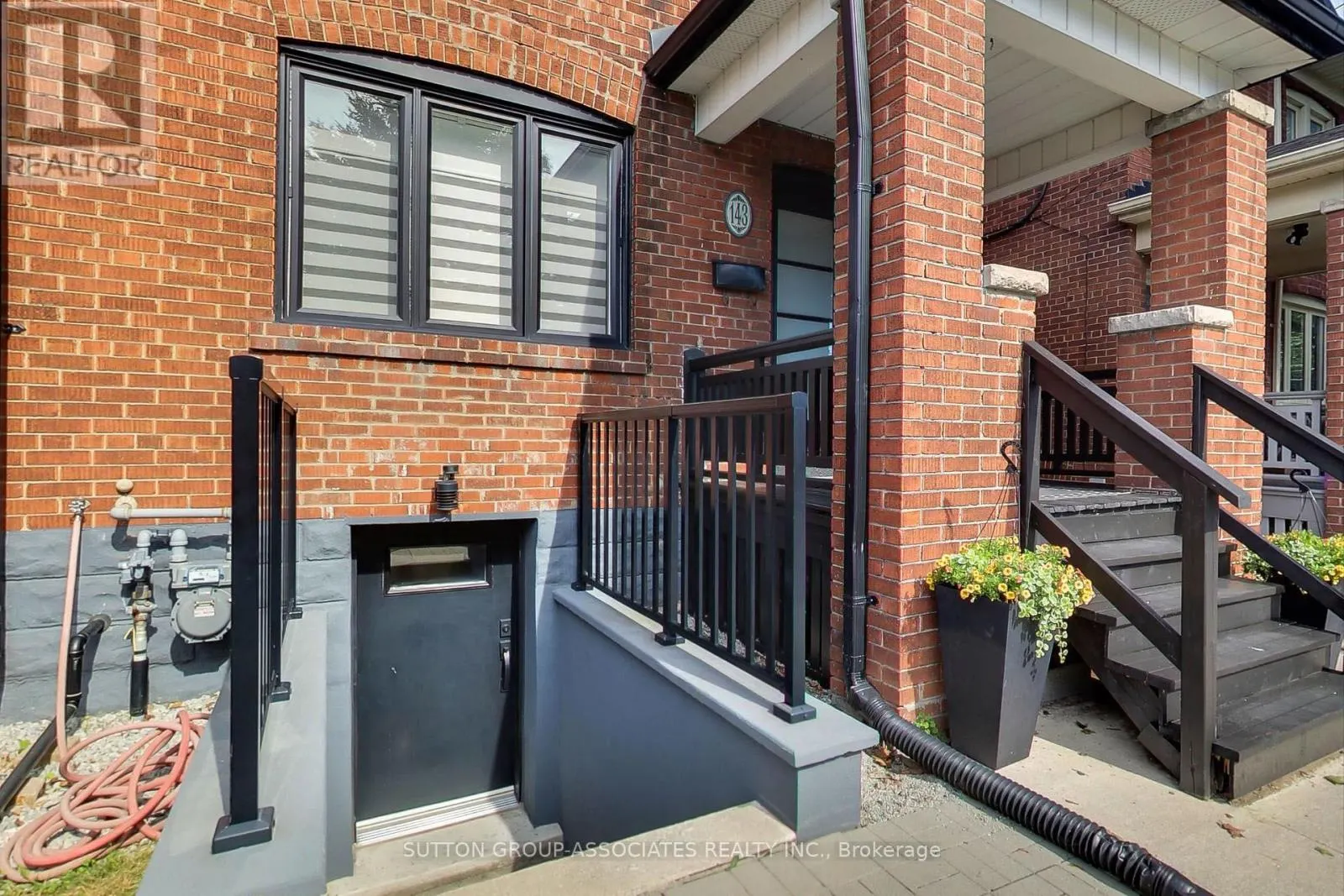 143 PINEWOOD AVENUE