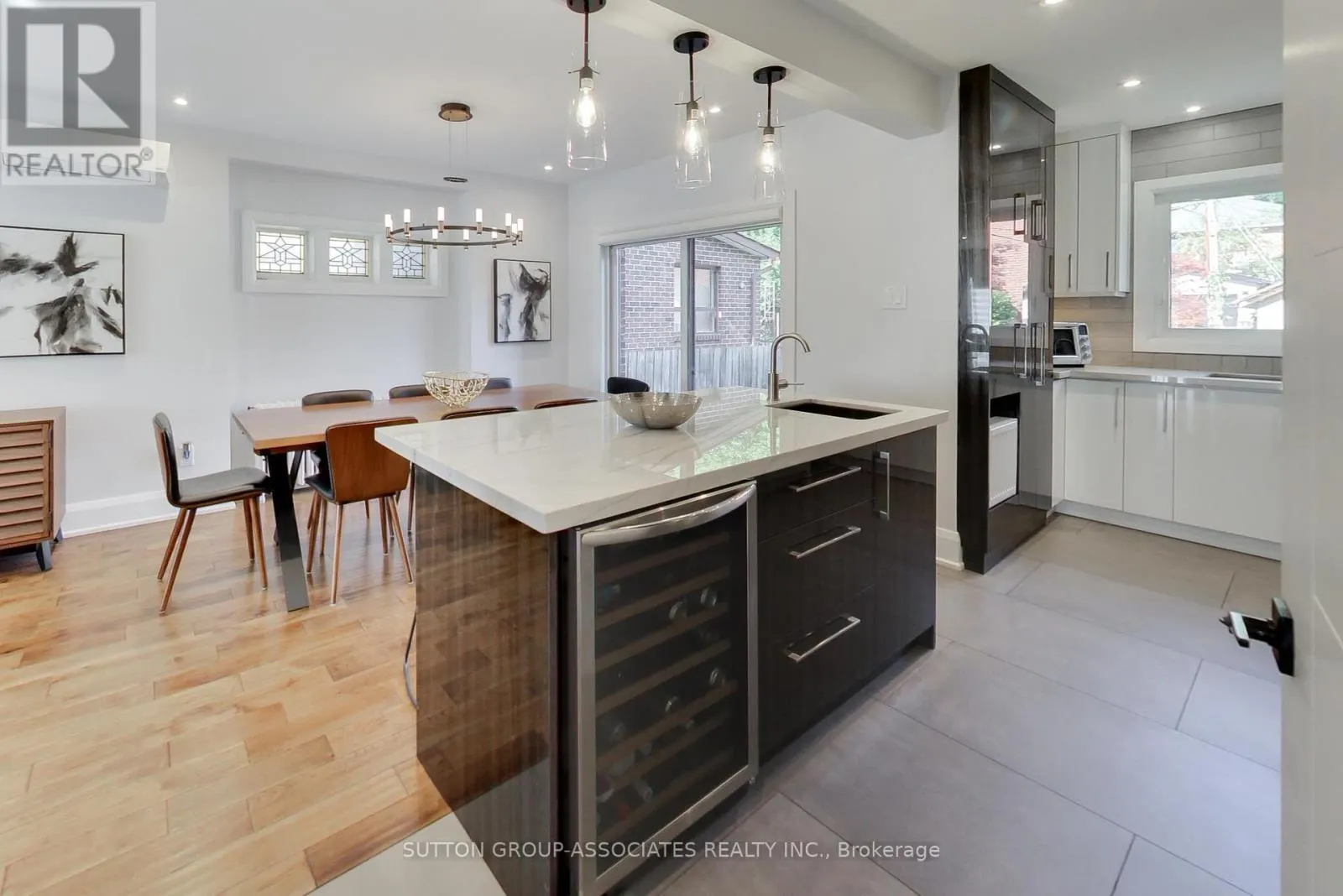 143 PINEWOOD AVENUE