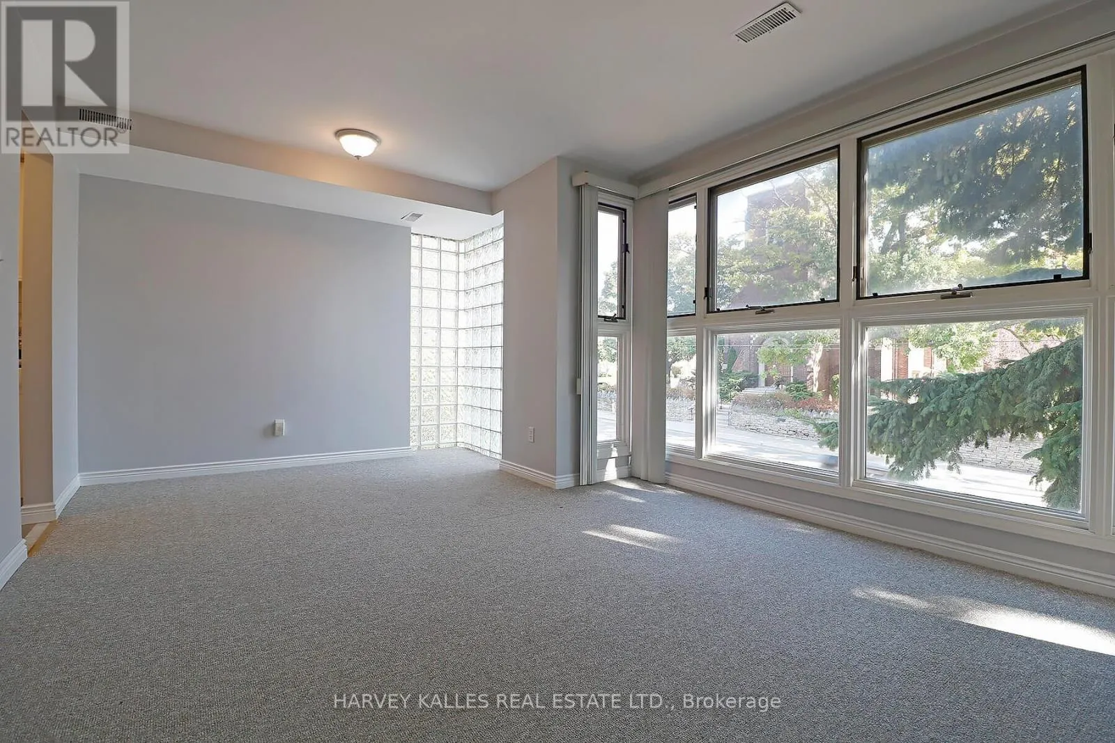 B - 1422 BAYVIEW AVENUE