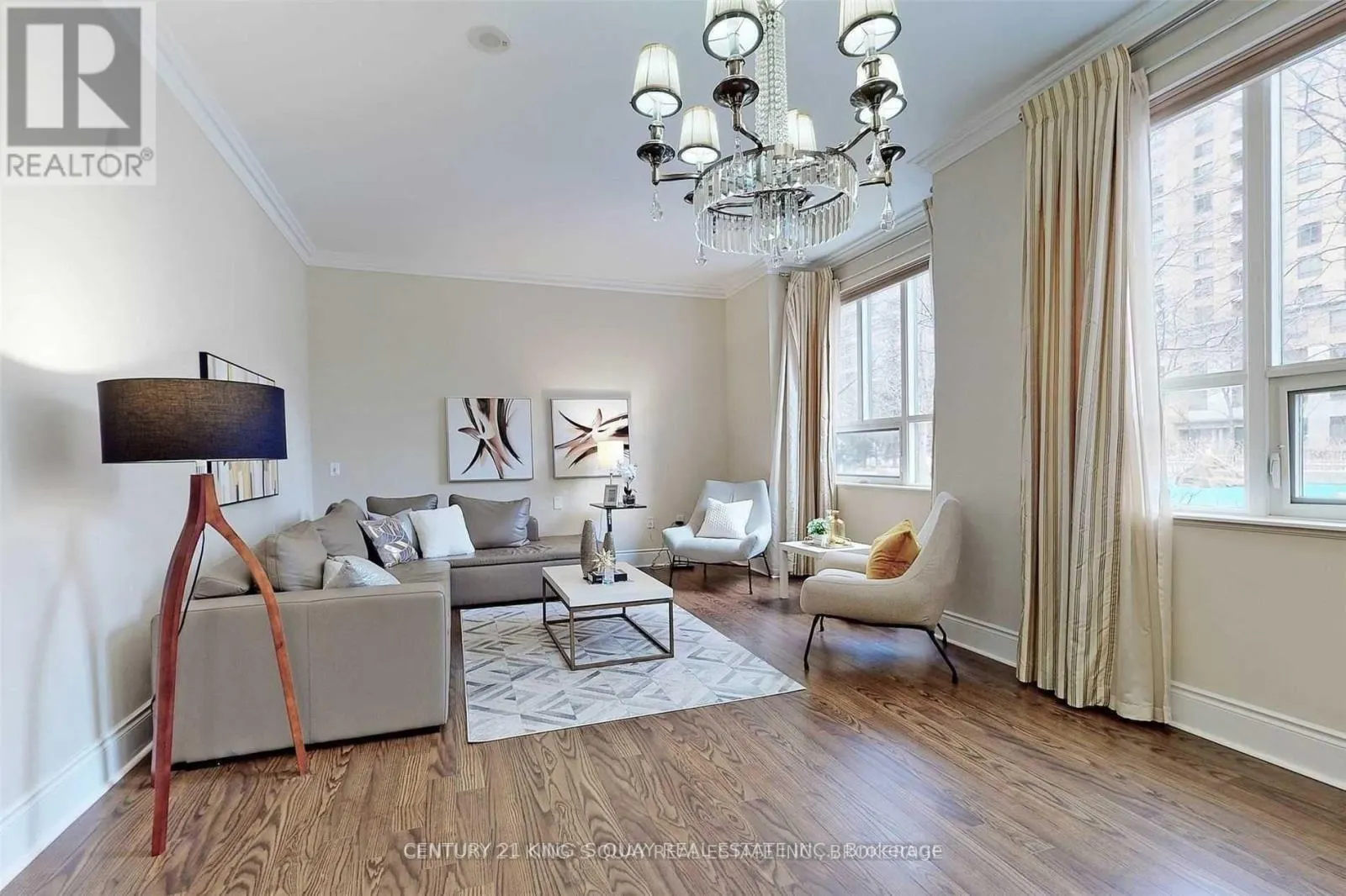 TH5 - 500 DORIS AVENUE