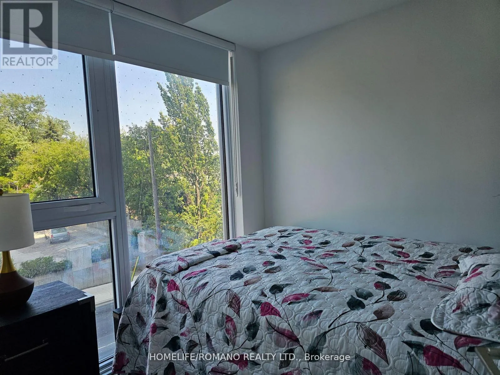 332 - 2020 BATHURST STREET