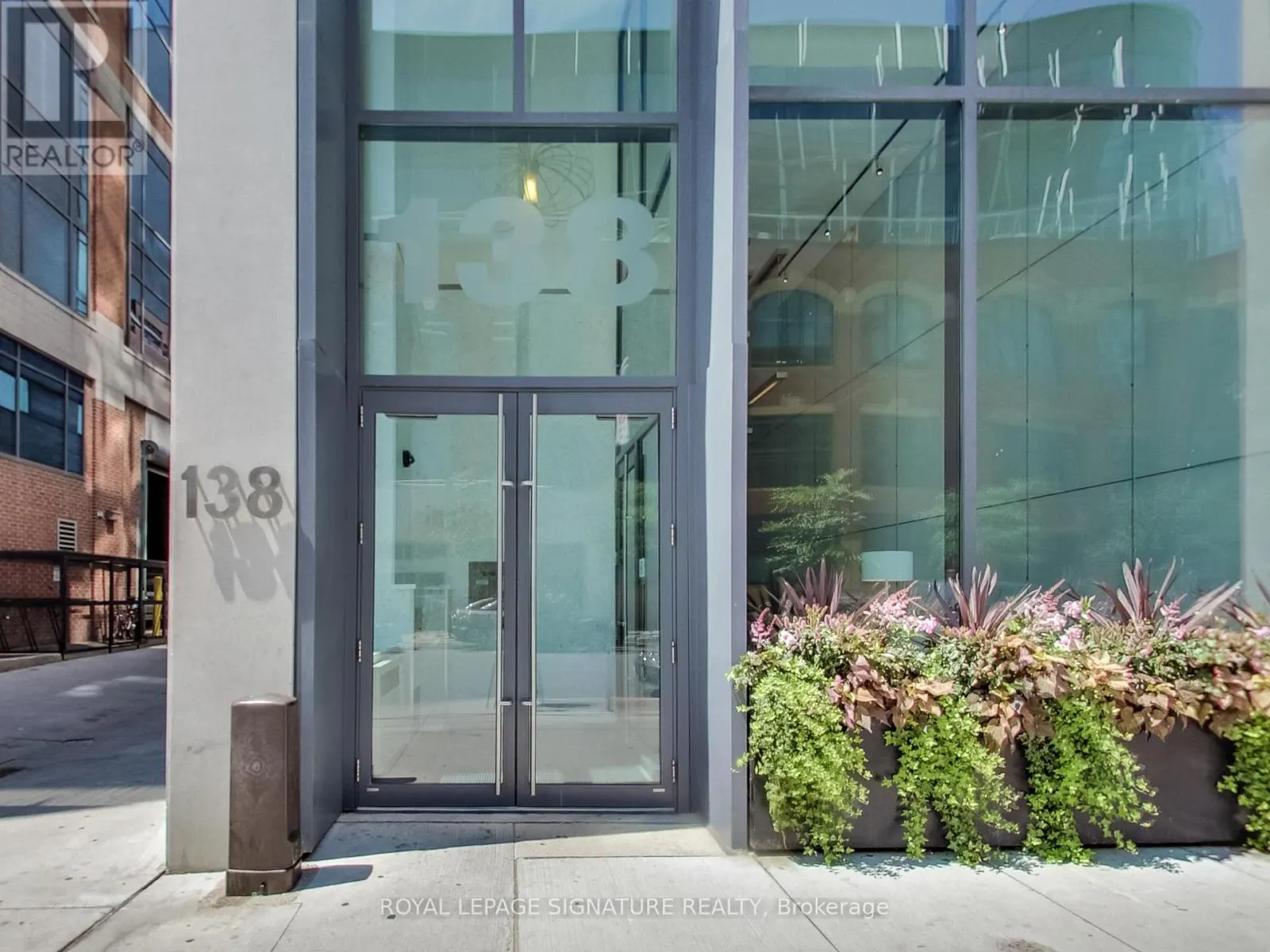 614 - 138 PRINCESS STREET