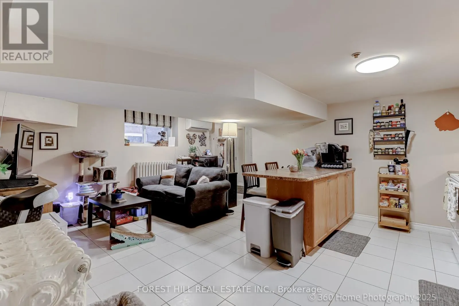 379 HURON STREET