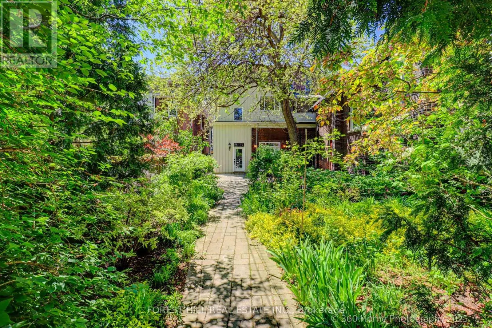 379 HURON STREET