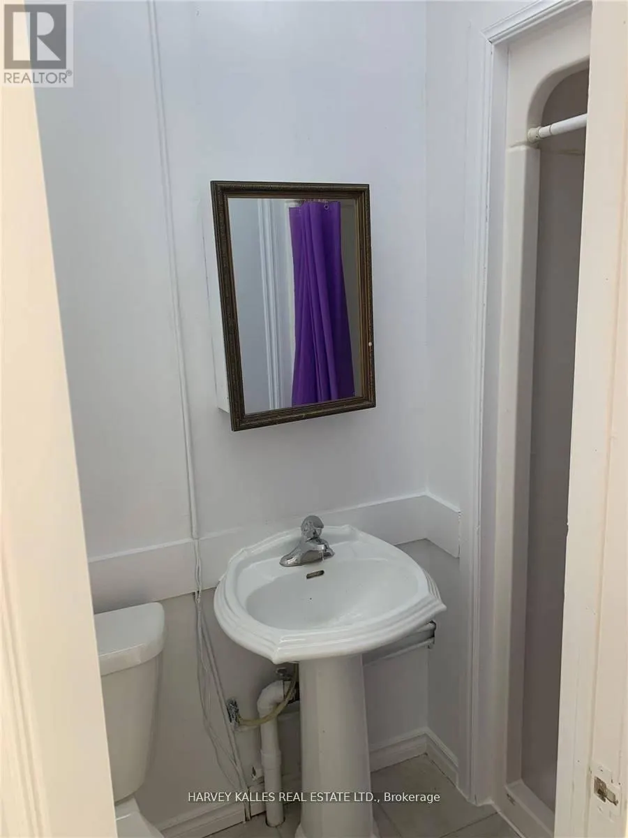MAIN #2 - 881 ST CLAIR AVENUE W