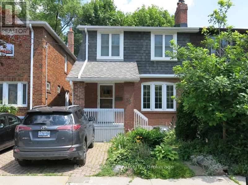 #2 (UPPER) - 33 LORINDALE AVENUE