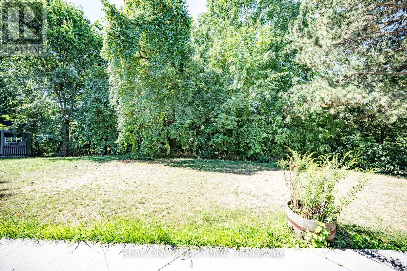 1 MANORPARK COURT S