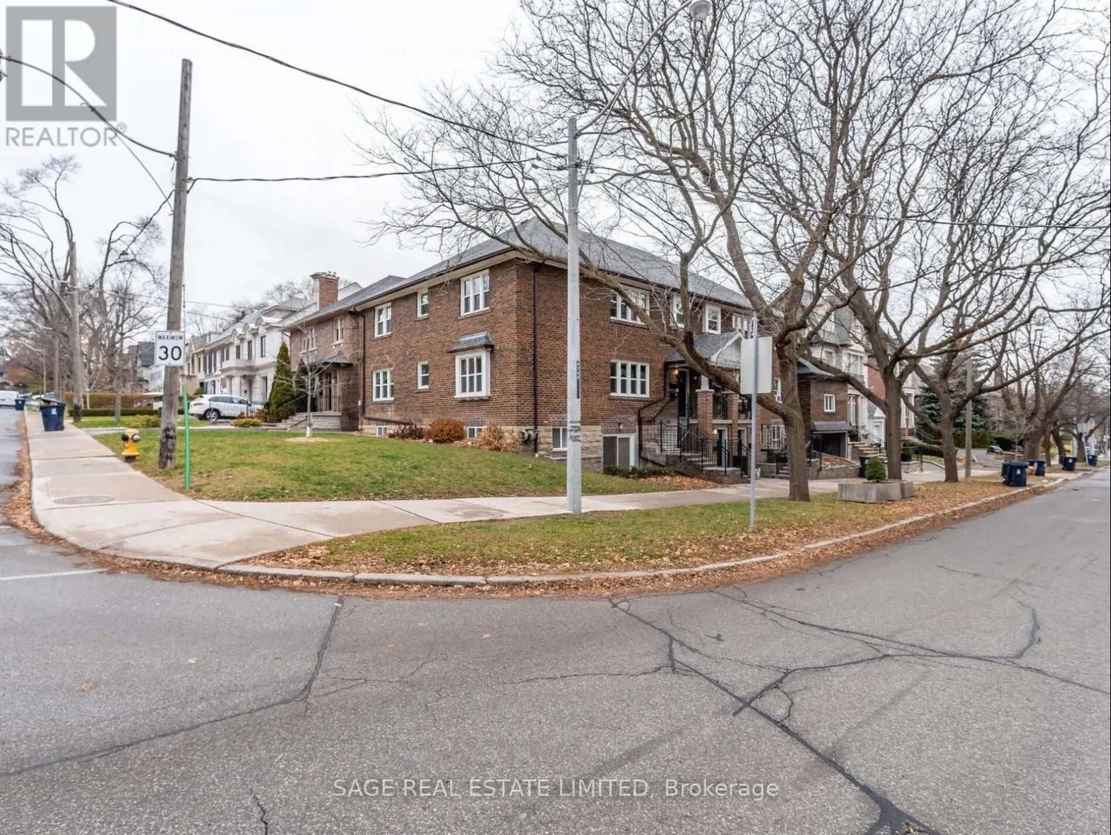 MAIN - 740 AVENUE ROAD N