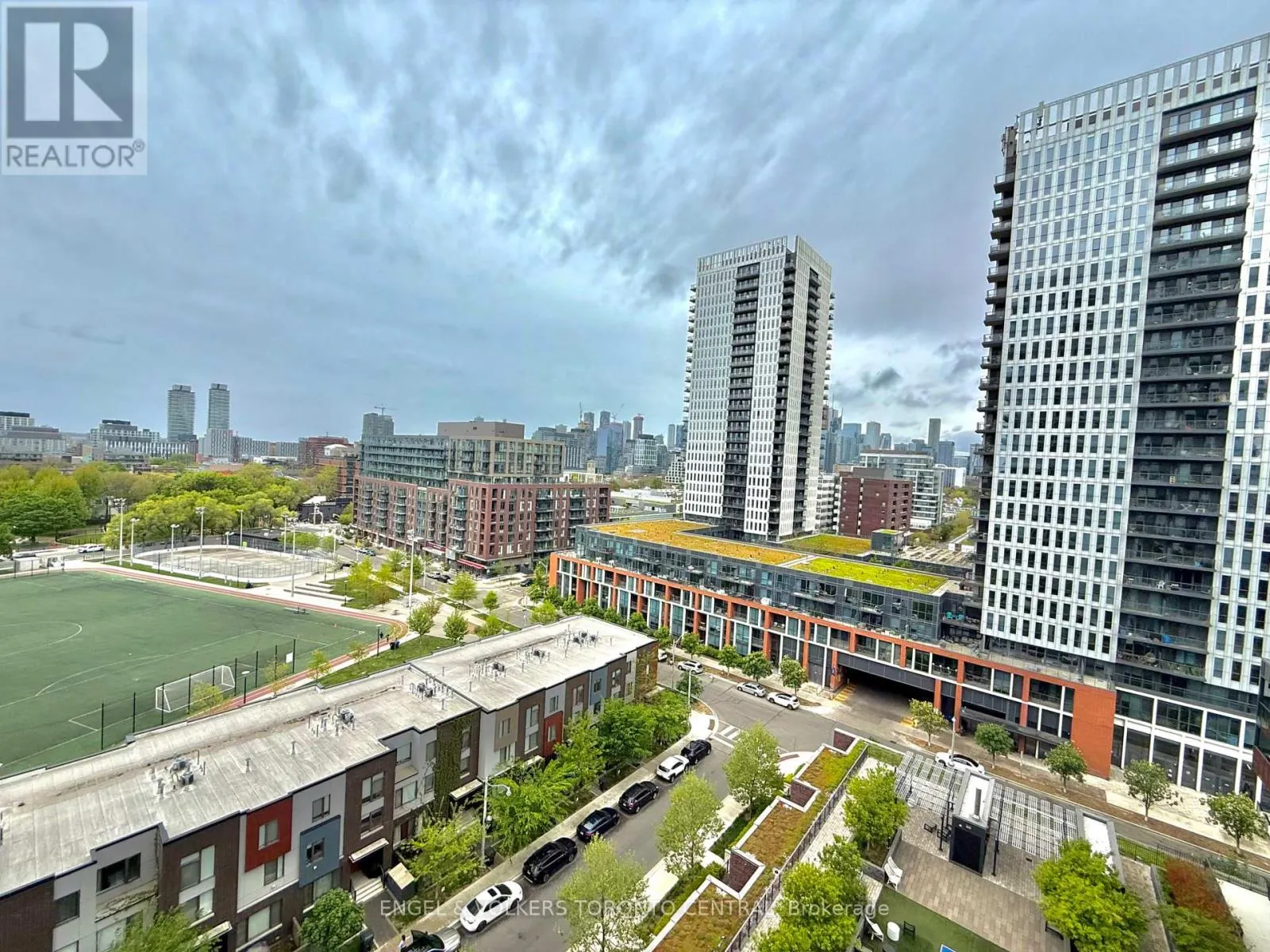 1011 - 20 TUBMAN AVENUE