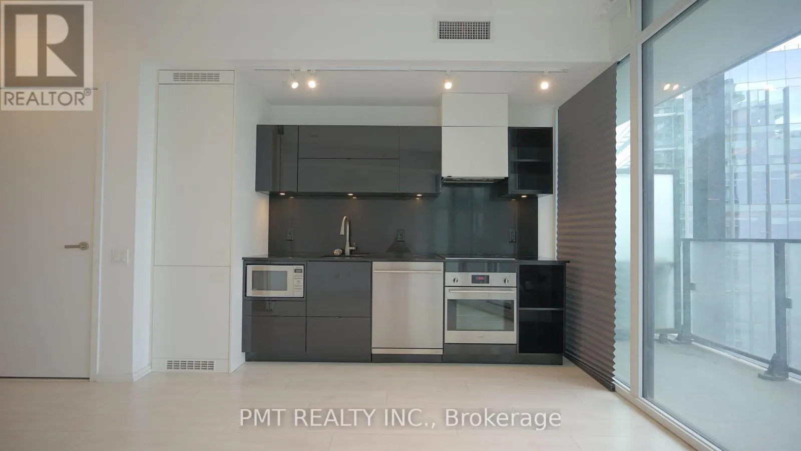 1505 - 125 PETER STREET