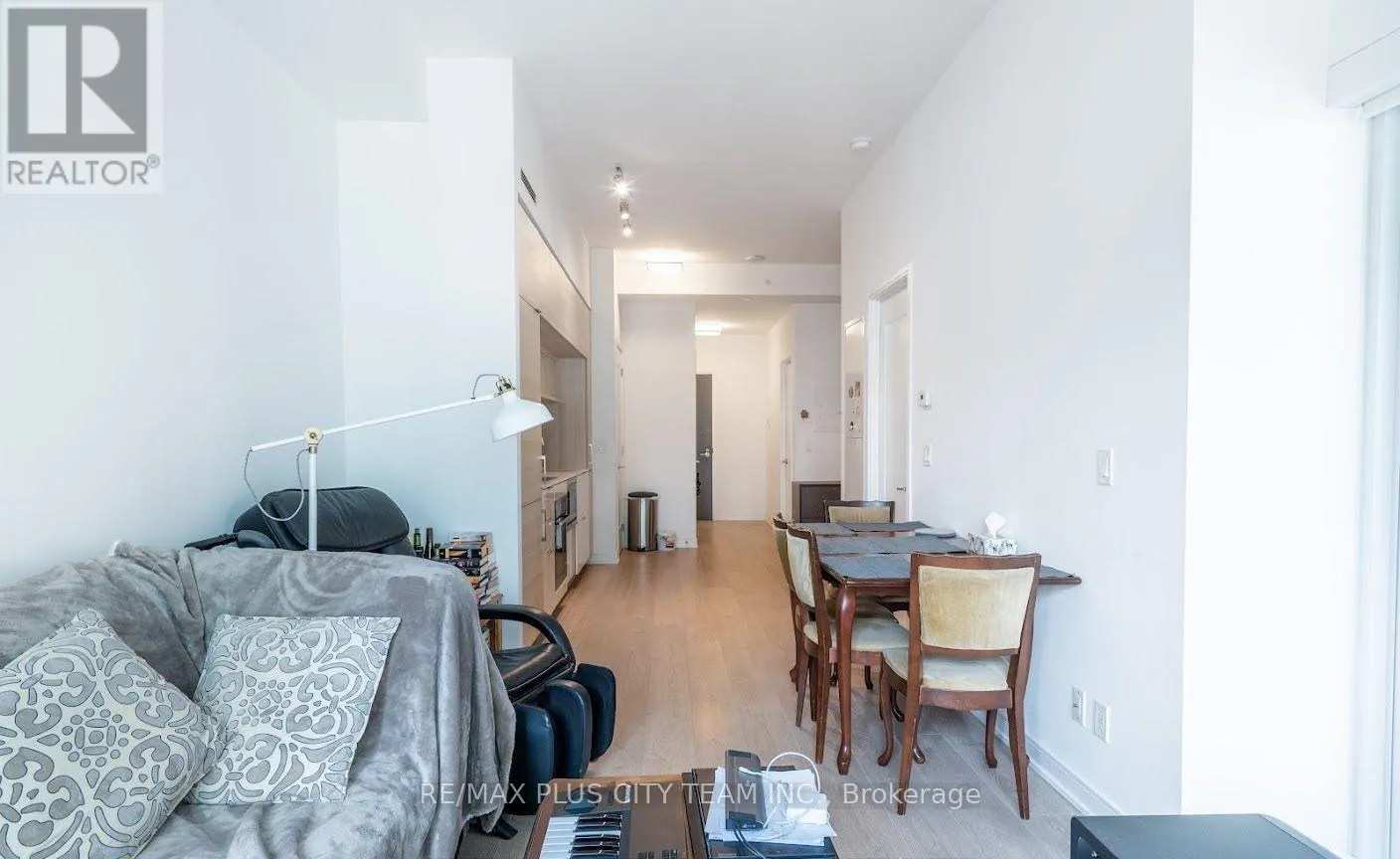 1504 - 88 SCOTT STREET