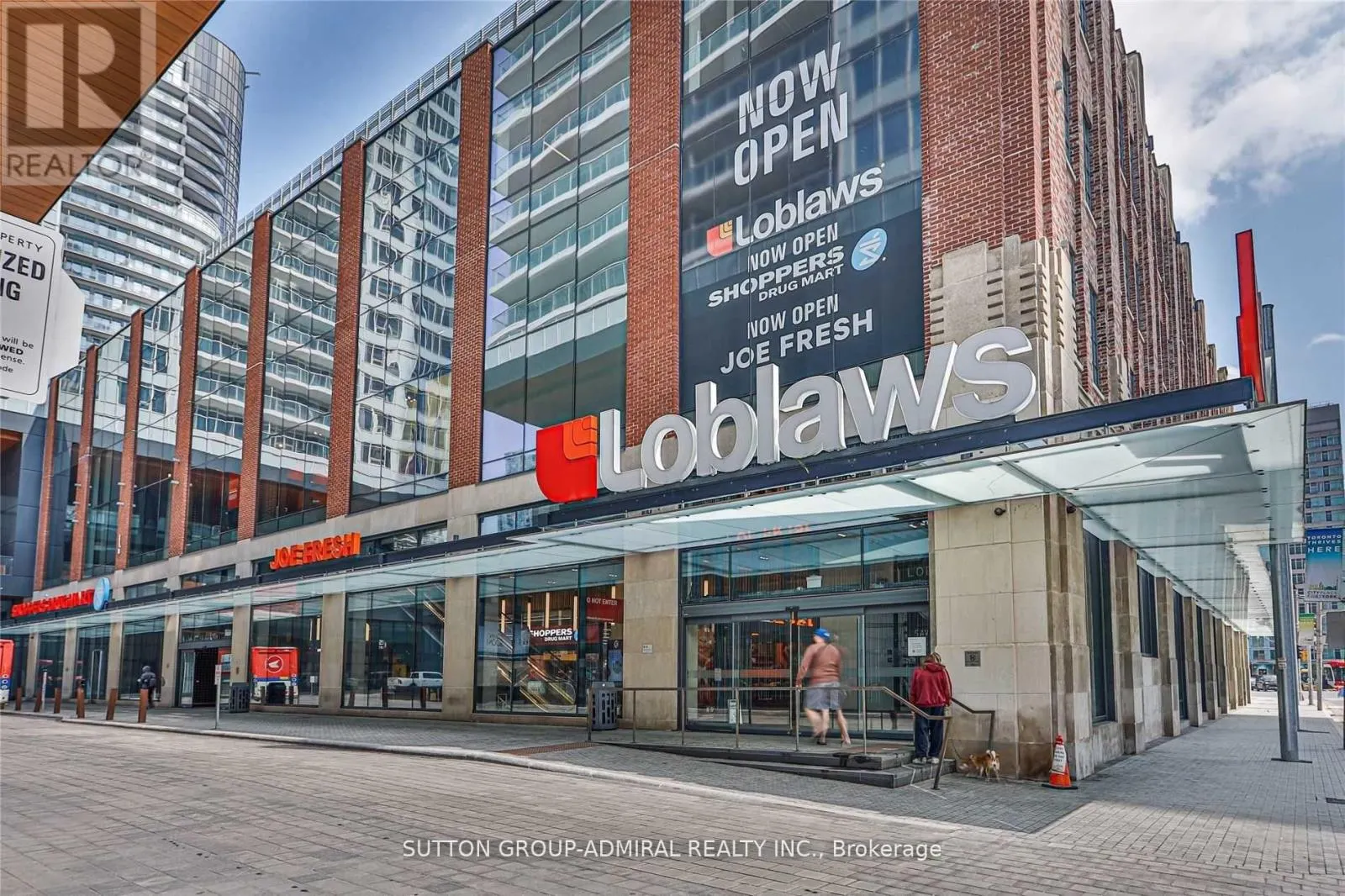 615 - 17 BATHURST STREET