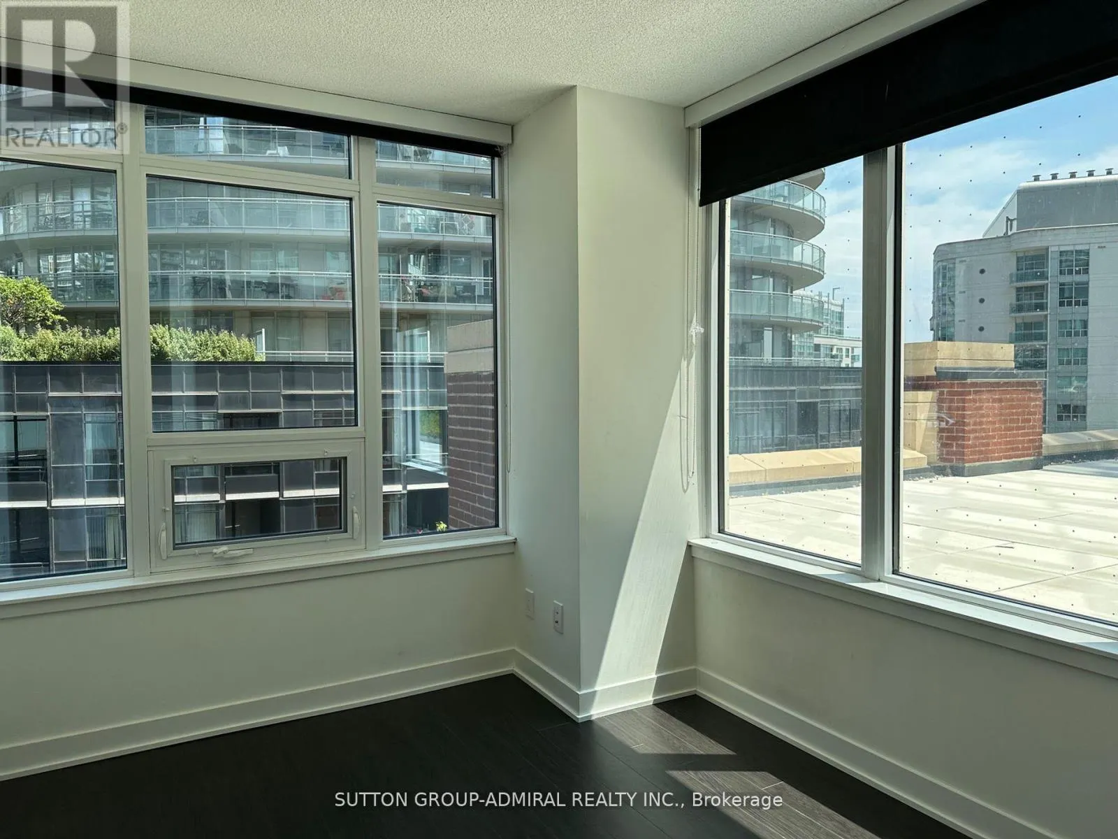 615 - 17 BATHURST STREET