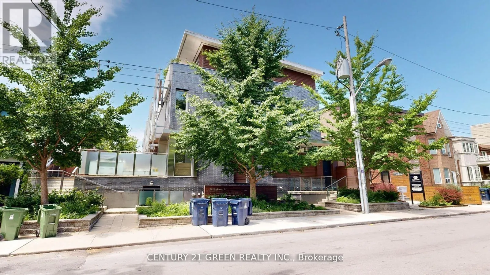 8 - 56 LIPPINCOTT STREET