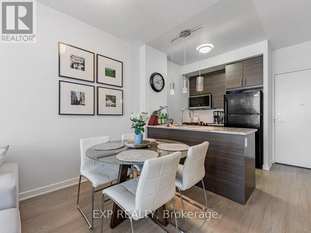 316 - 70 FOREST MANOR ROAD