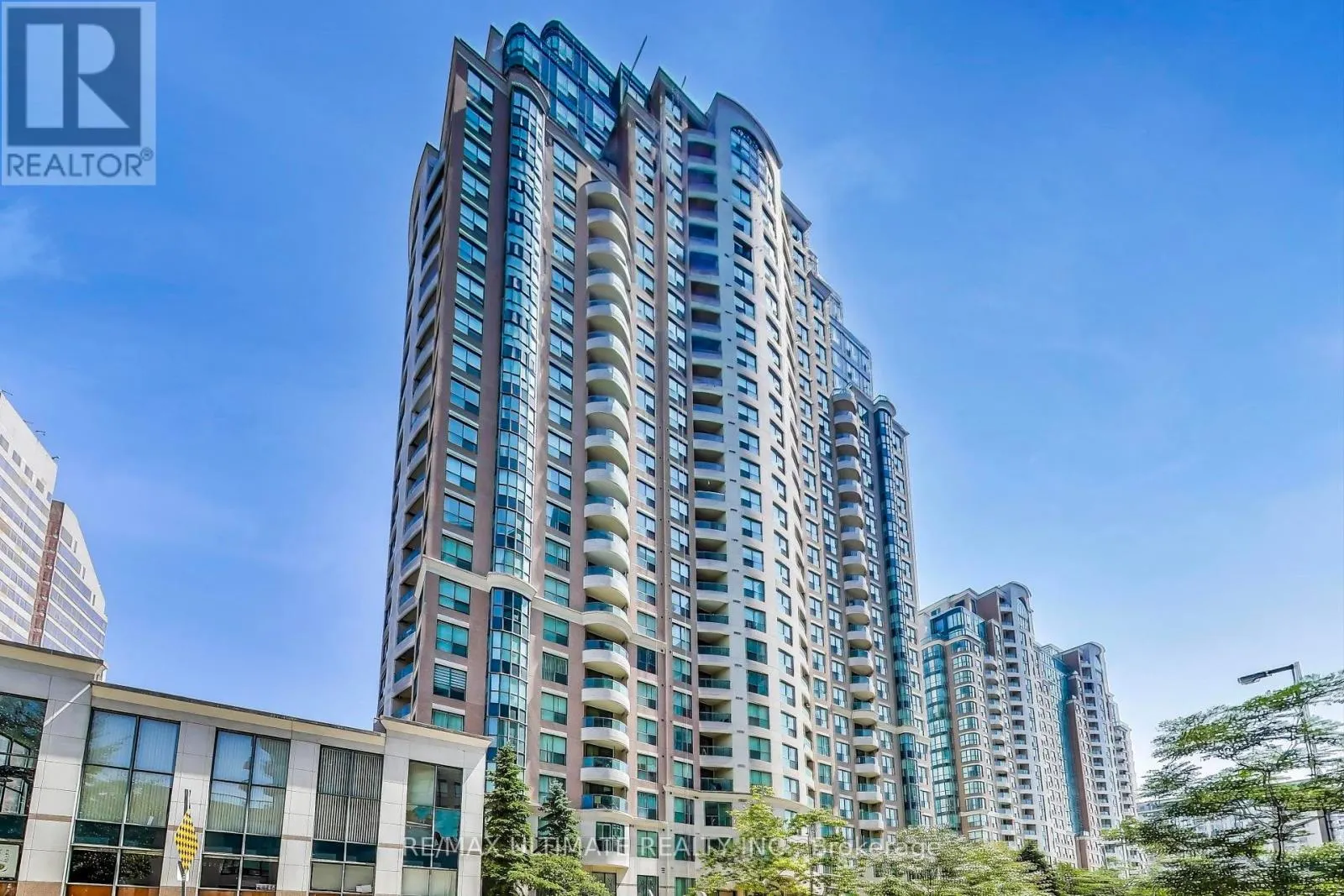 710 - 7 LORRAINE DRIVE