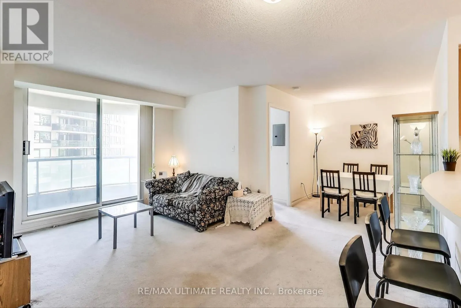 710 - 7 LORRAINE DRIVE