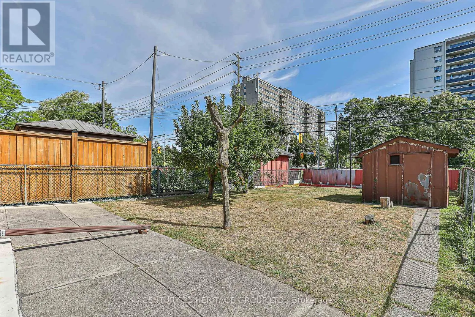107 HAZELNUT CRESCENT