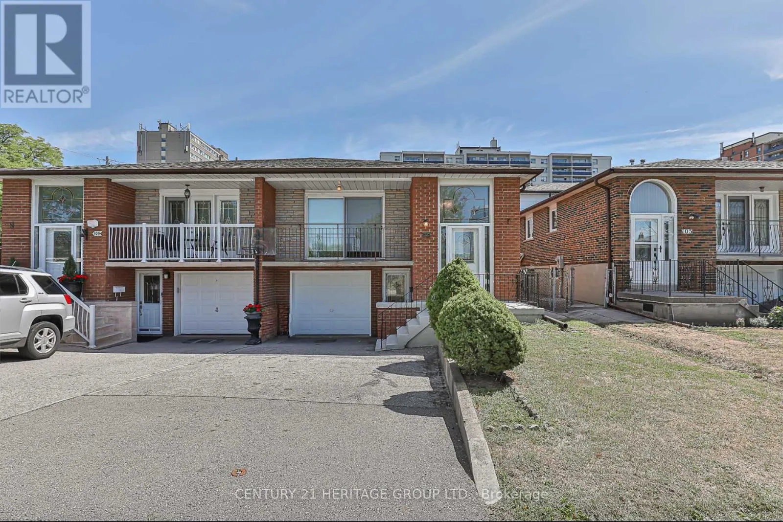 107 HAZELNUT CRESCENT