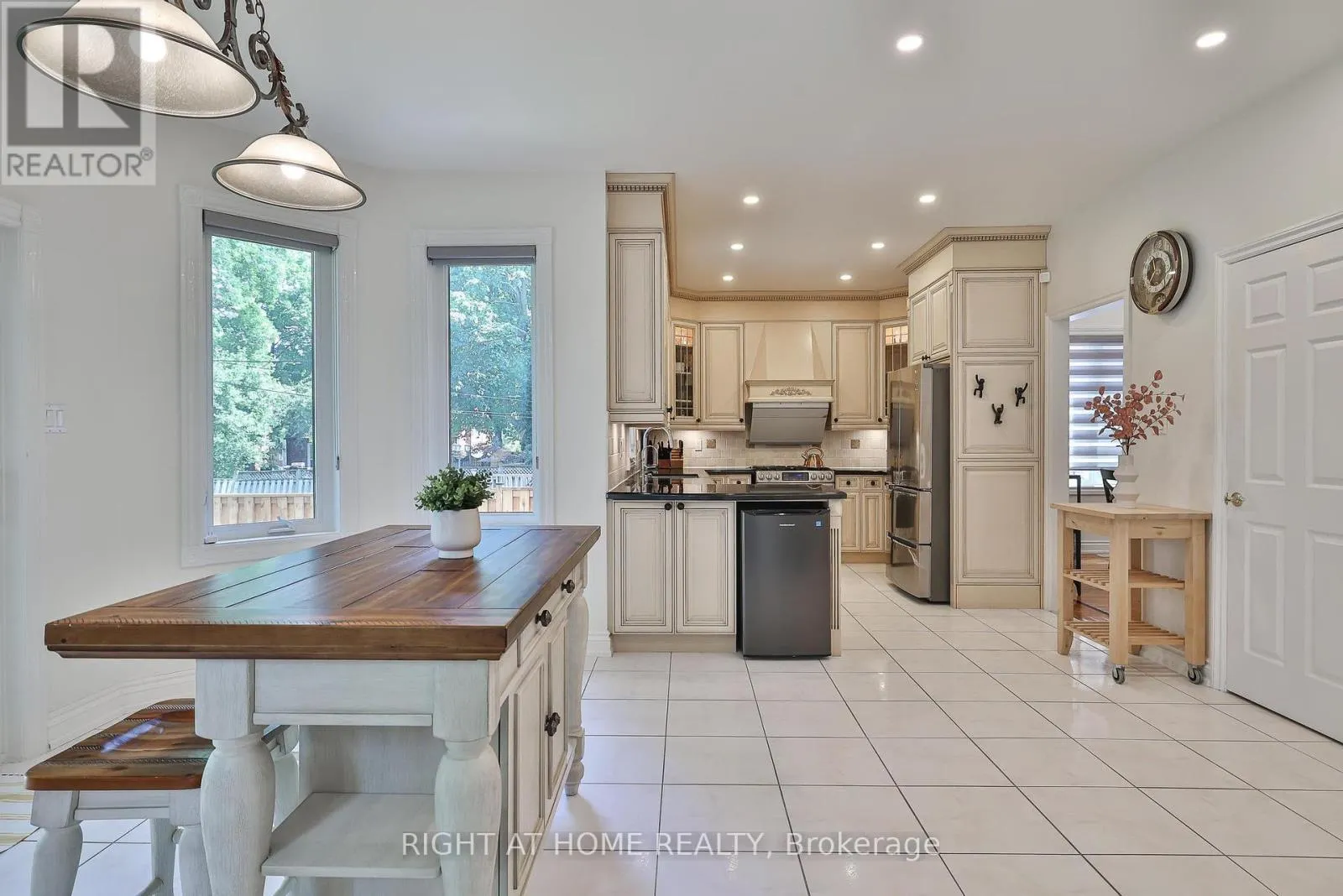 58 YORKVIEW DRIVE