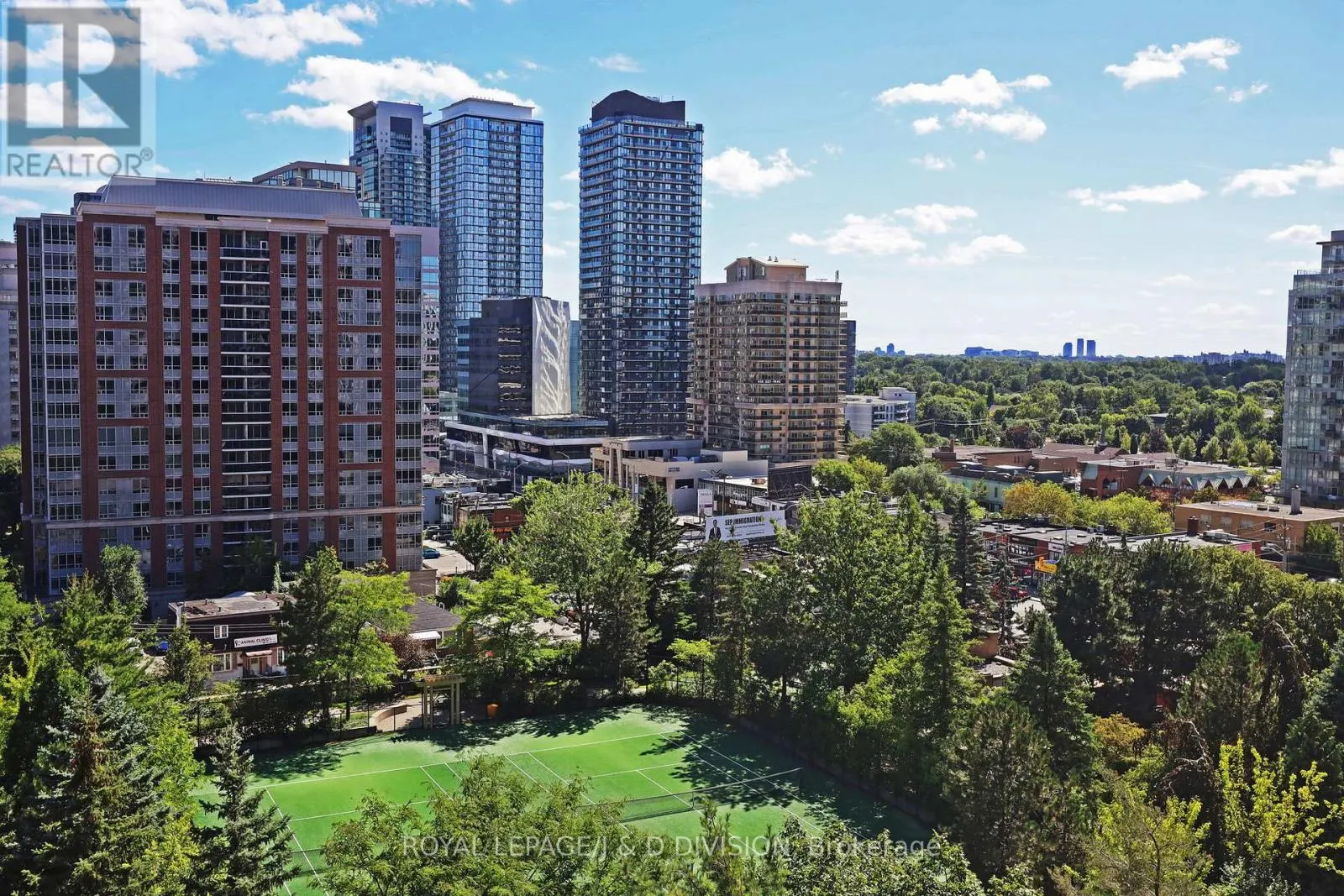 924 - 15 NORTHTOWN WAY